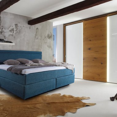 Boxspringbett im Schlafzimmer